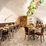 Boutique Hotel De Castillion